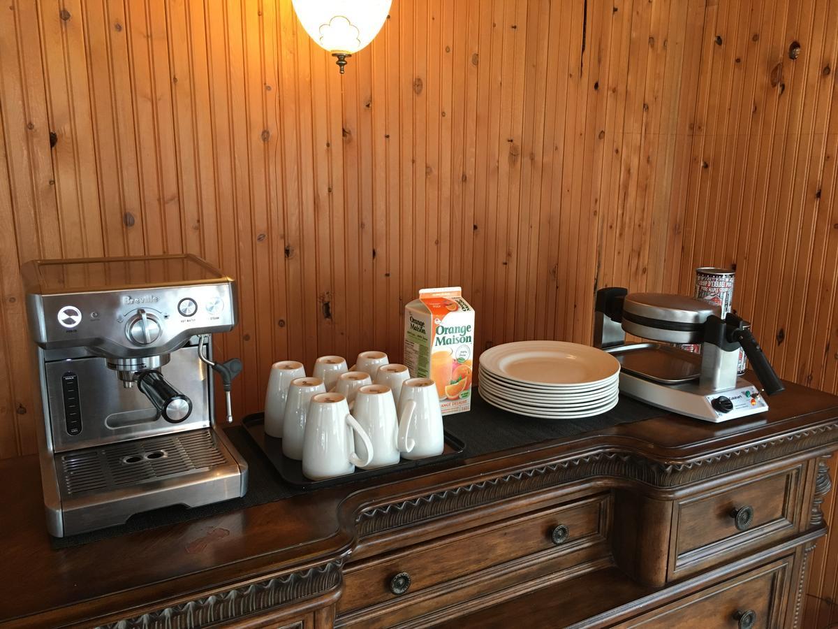 La Chouette Virée Bed and Breakfast Grandes-Bergeronnes Esterno foto